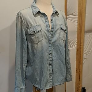 Light Jean Button Up